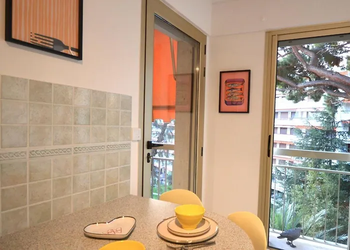 Апартаменты Wiosna- Quiet 1 Bedroom Канны